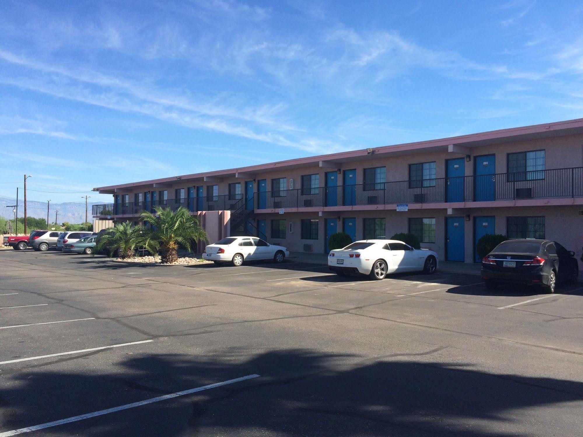 Travel Inn Tucson Esterno foto
